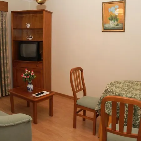 Hotel Lagoa Do Linho 2*