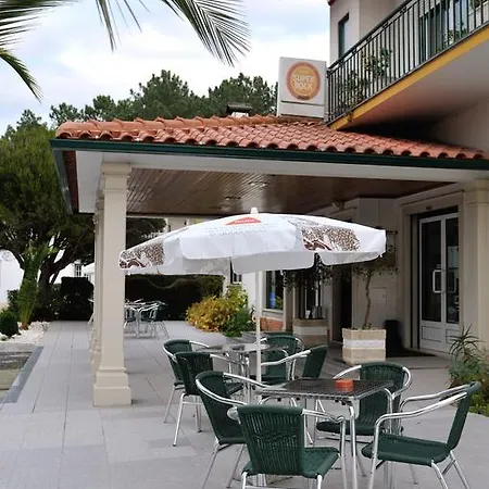 Lagoa Do Linho Hotel