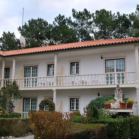 Hotel Lagoa Do Linho Paco (Leiria)