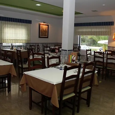 Hotel Lagoa Do Linho 2*